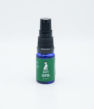 Load image into Gallery viewer, Majestic Mutt Dogs On The Run Grooming Travel Gift Set
